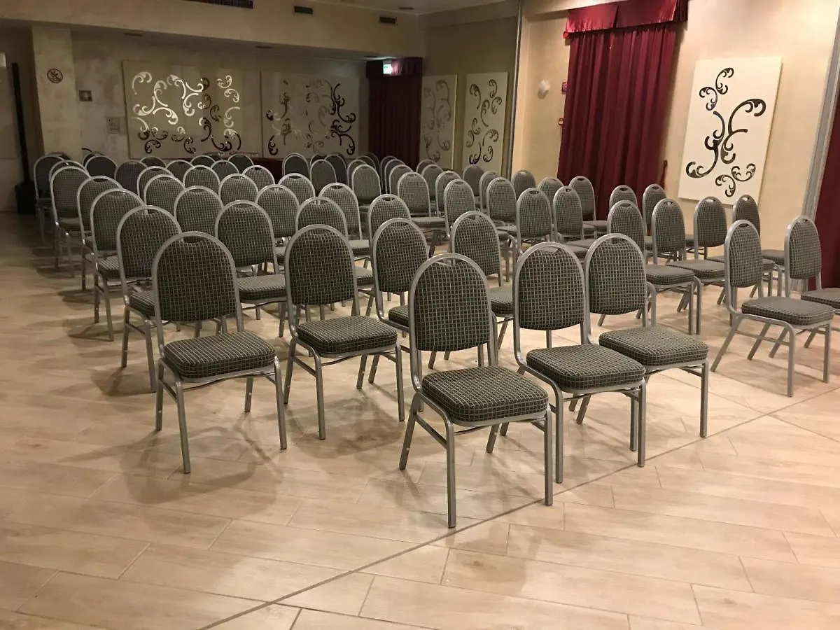 Poli Hotel San Vittore Olona 4*,