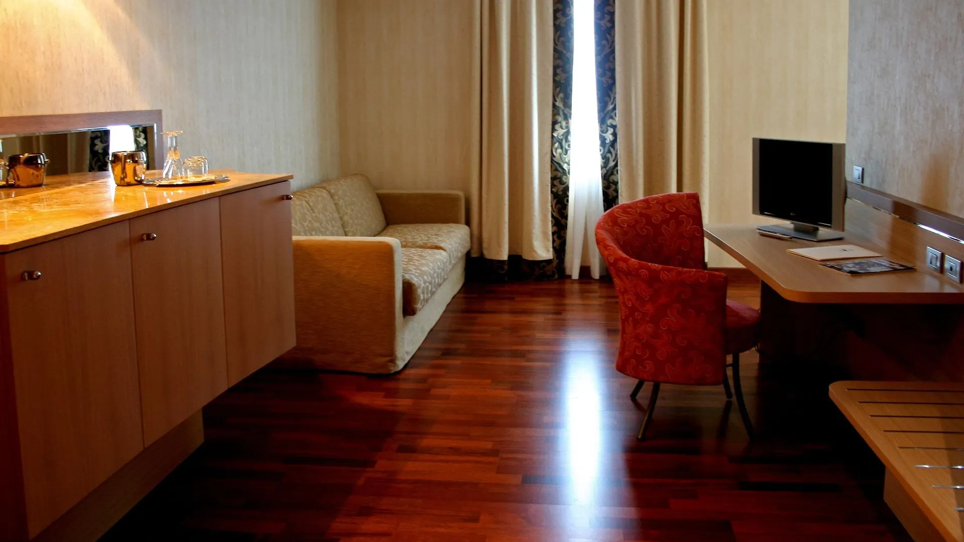 Poli Hotel San Vittore Olona 4*,  Italy