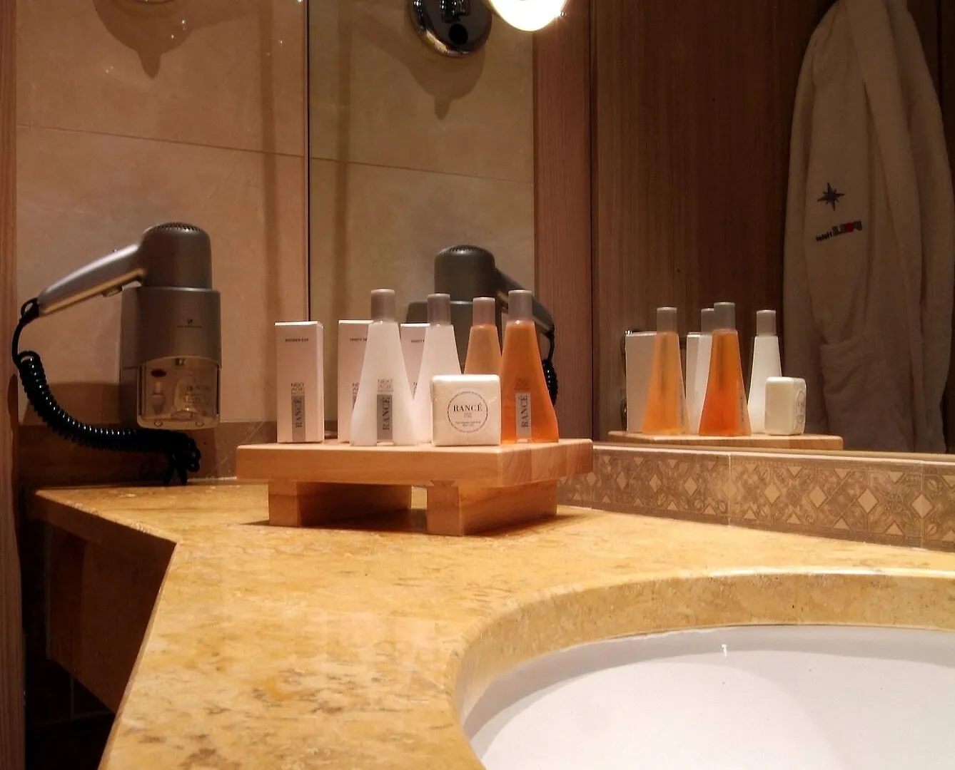 ****  Poli Hotel San Vittore Olona Italy