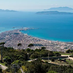 Apartment Sole, Mare E Trallalla